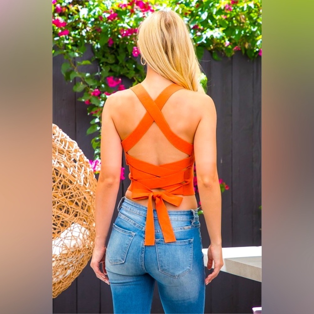 RUSTIC ORANGE ELASTIC CROPPED TANK TOP CRISS CROSS BACK STRAP DETAIL